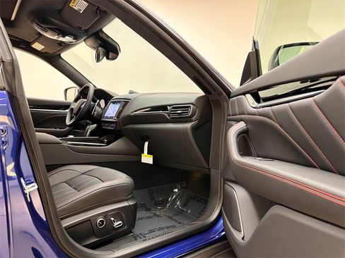 Used 2024 Maserati Levante Modena Ultima image 31