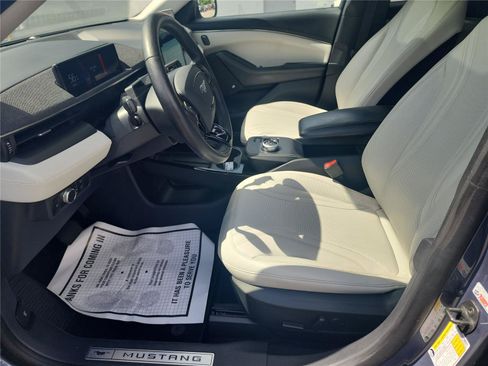Used 2021 Ford Mustang Mach-E Premium RWD image 12