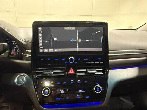 Used 2020 Hyundai Ioniq Limited image 24