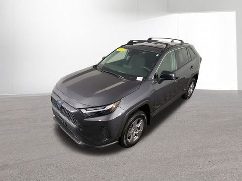 Used 2024 Toyota RAV4 LE image 40
