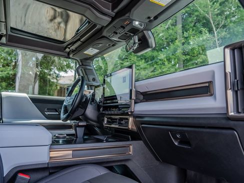 Used 2025 GMC Hummer EV 3X AWD/4WD image 22
