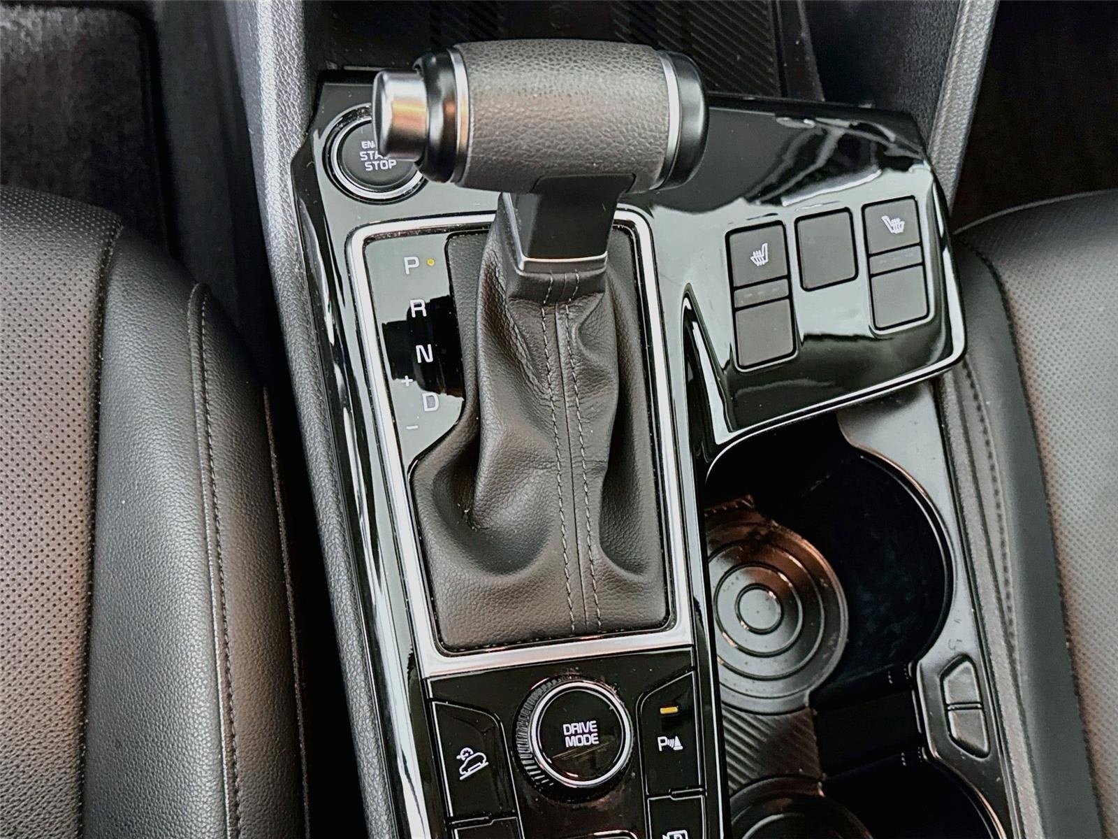 Certified 2024 Kia Sportage EX FWD image 18