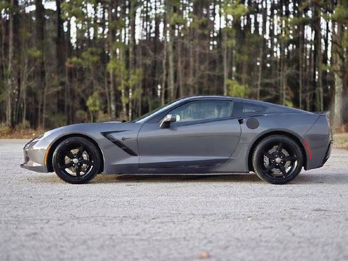 Used 2014 Chevrolet Corvette Stingray Coupe image 3