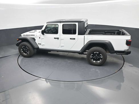 Used 2026 Jeep Gladiator Rubicon AWD/4WD image 29