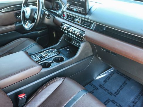 Used 2023 Honda Pilot Elite image 17