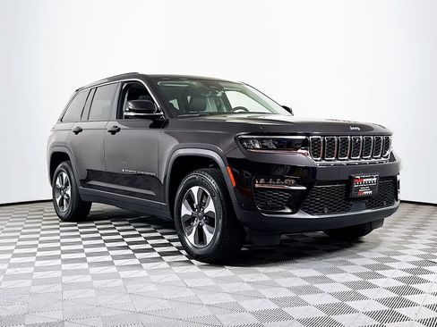 Used 2022 Jeep Grand Cherokee Limited 4xe w/ Luxury Tech Group II AWD/4WD image 1