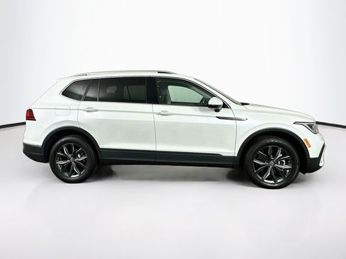 Used 2023 Volkswagen Tiguan SE FWD image 10
