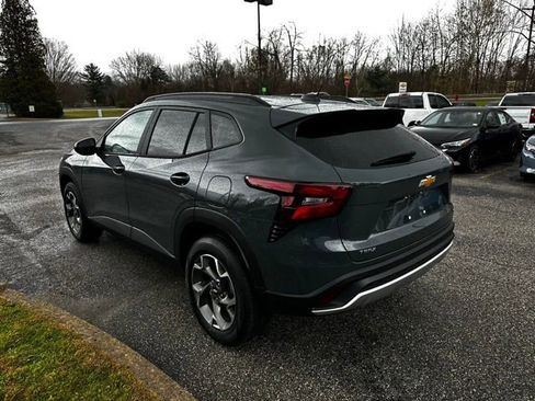 New 2026 Chevrolet Trax LT w/ Driver Confidence Package FWD image 5