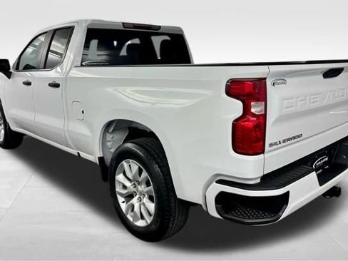 Used 2022 Chevrolet Silverado 1500 Custom image 6