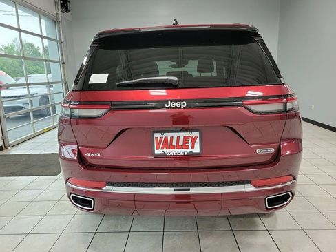 New 2025 Jeep Grand Cherokee Overland image 5