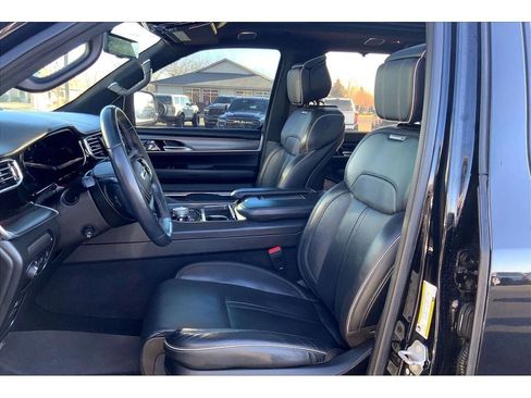 Used 2022 Jeep Grand Wagoneer Series II image 26