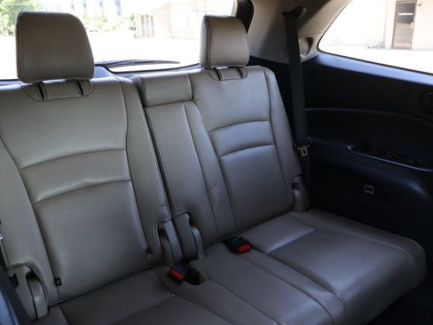Used 2019 Honda Pilot Touring image 22