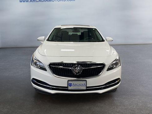 Used 2019 Buick LaCrosse Essence image 8