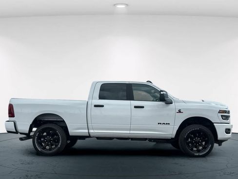 New 2026 RAM 2500 Big Horn AWD/4WD image 6