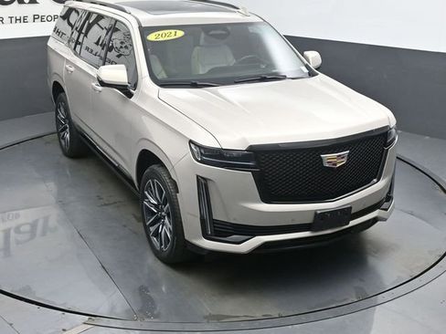 Used 2021 Cadillac Escalade Sport w/ Driver Assist Tech Package AWD/4WD image 48