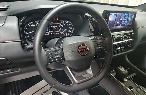 Used 2026 Nissan Pathfinder Rock Creek AWD/4WD image 6