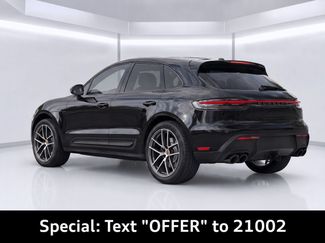 Used 2024 Porsche Macan AWD/4WD video 3
