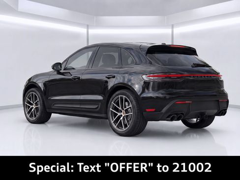 Used 2024 Porsche Macan AWD/4WD image 3