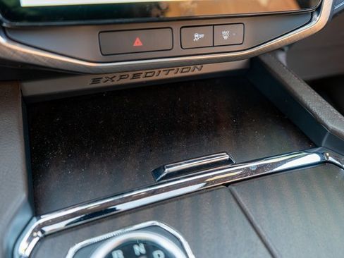 Used 2022 Ford Expedition King Ranch image 37