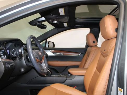 Certified 2023 Cadillac XT5 Premium Luxury w/ Technology Package image 8