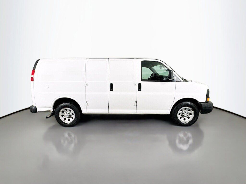 Used 2014 Chevrolet Express 1500 RWD image 6