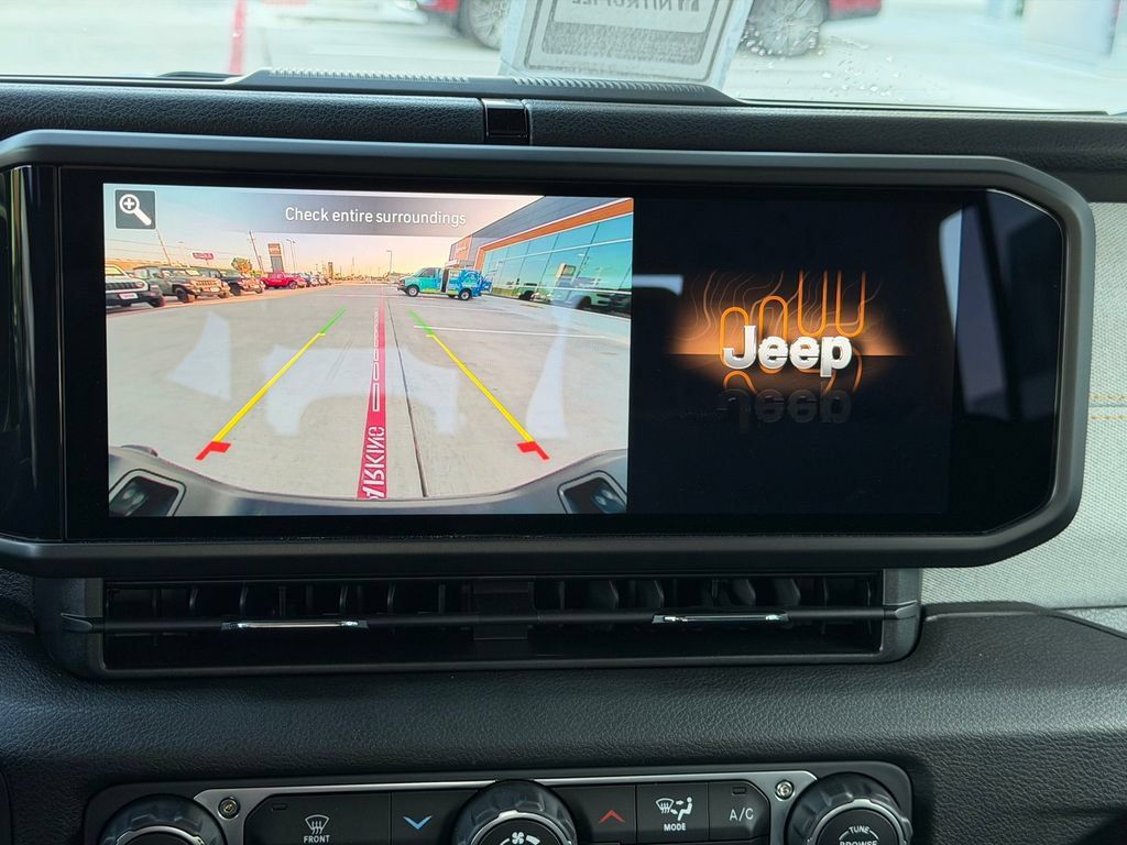 New 2026 Jeep Gladiator Sport AWD/4WD image 15