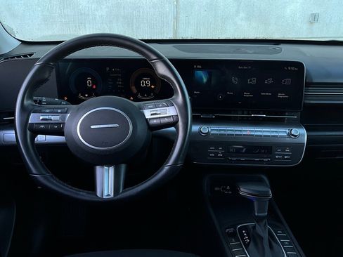 Used 2025 Hyundai Kona SEL image 14