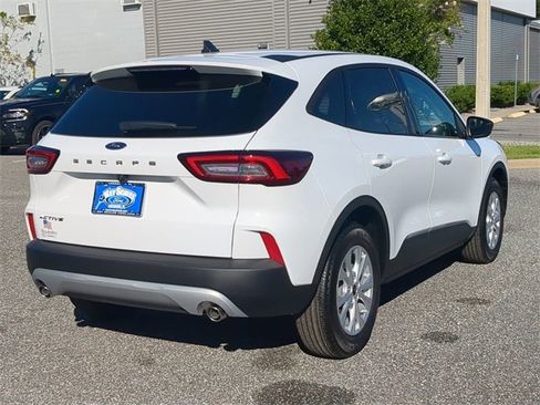 New 2026 Ford Escape Active image 17