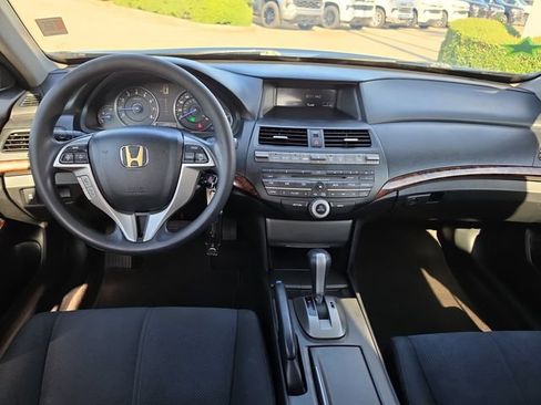 Used 2012 Honda Crosstour EX image 7
