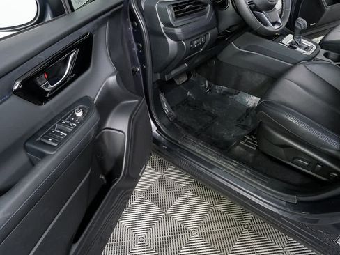 Used 2025 Subaru Forester Limited w/ Popular Package #1 AWD/4WD image 7
