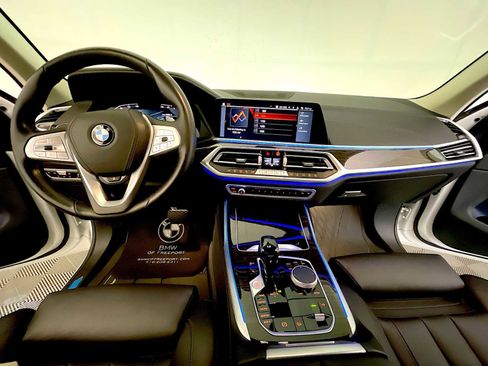 Used 2021 BMW X7 xDrive40i image 14