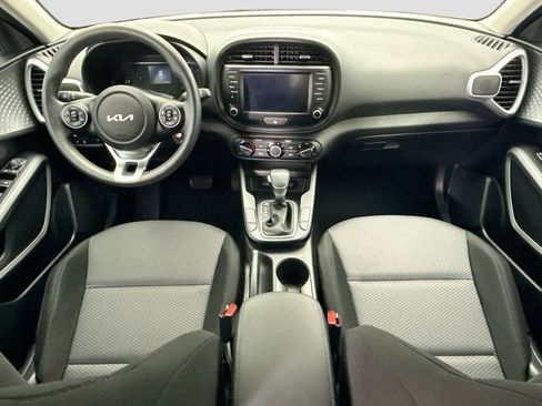 Used 2022 Kia Soul LX w/ Technology Package image 13