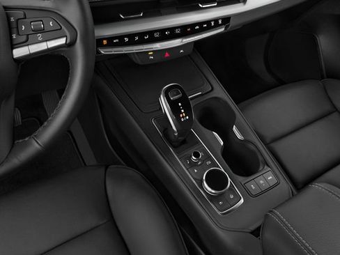 Used 2025 Cadillac XT4 Sport AWD/4WD image 9