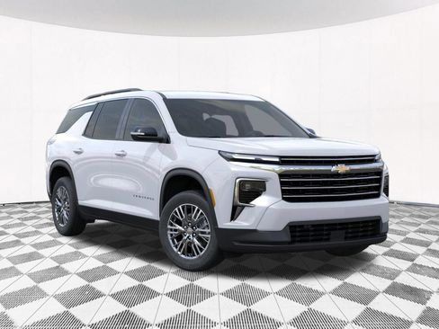 New 2026 Chevrolet Traverse LT w/ Driver Confidence Package FWD image 13
