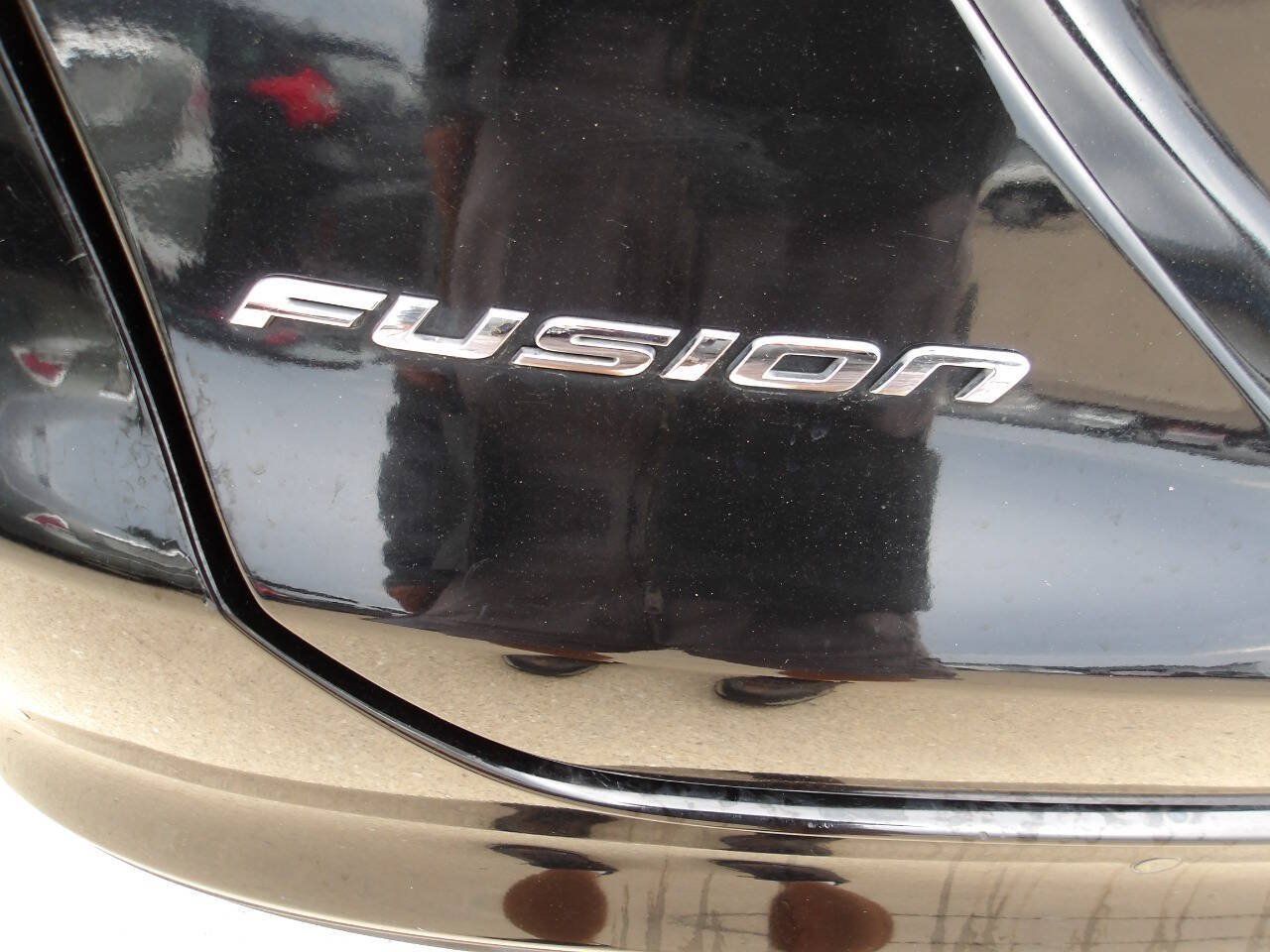 Used 2016 Ford Fusion SE FWD image 39