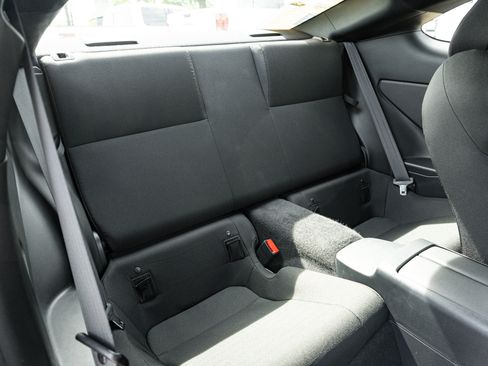 Used 2024 Toyota GR86 RWD image 32