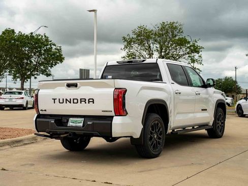 New 2026 Toyota Tundra Limited AWD/4WD image 3
