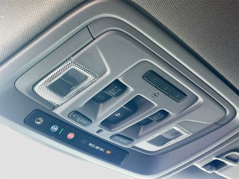 Used 2024 GMC Sierra 1500 Denali w/ Denali Reserve Package image 21