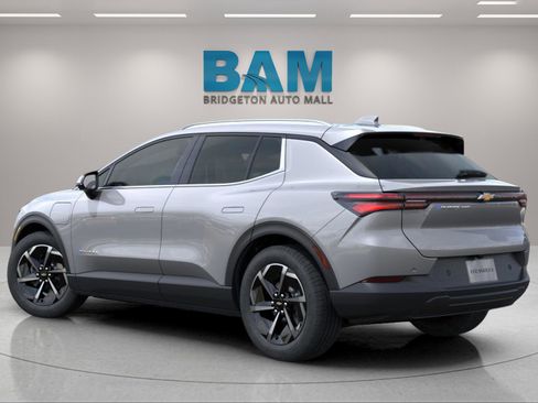 New 2026 Chevrolet Equinox EV LT image 6