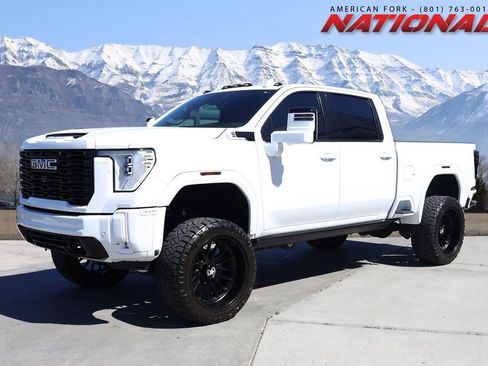 Used 2024 GMC Sierra 3500 Denali Ultimate AWD/4WD image 1