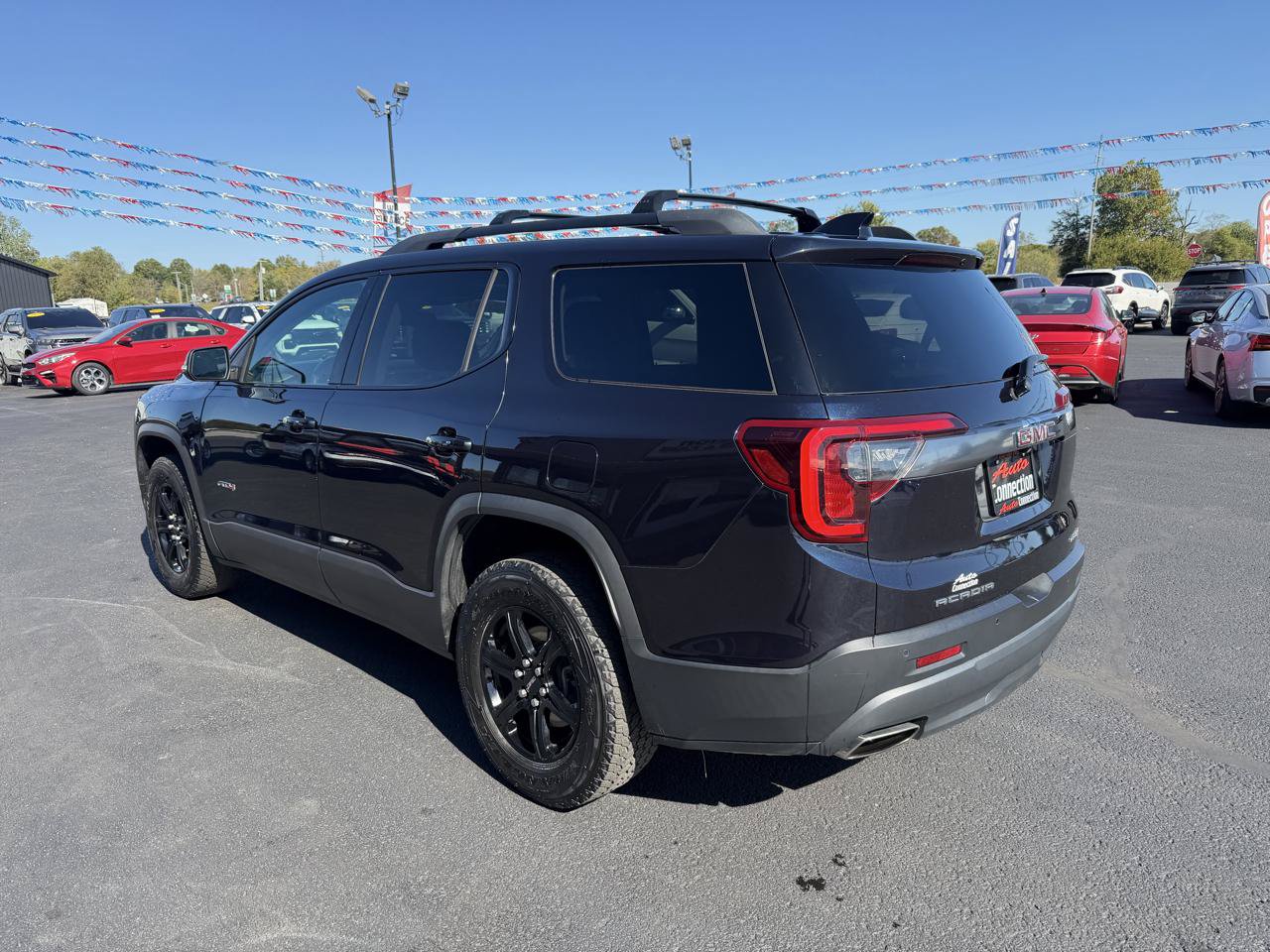 Used 2021 GMC Acadia AT4 w/ Trailering Package AWD/4WD image 8
