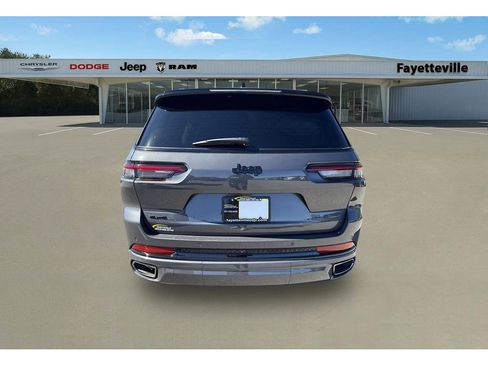 New 2025 Jeep Grand Cherokee L Summit image 4