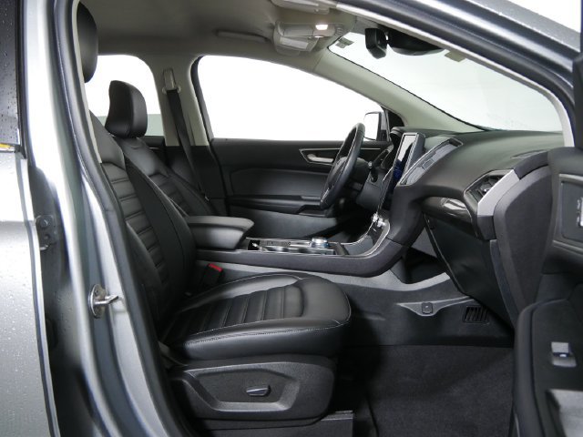 Certified 2024 Ford Edge SEL w/ Convenience Package AWD/4WD image 12