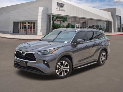 Used 2024 Toyota Highlander XLE