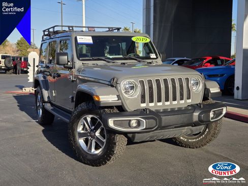 Used 2019 Jeep Wrangler Unlimited Sahara image 1