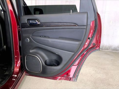 Used 2019 Jeep Grand Cherokee High Altitude RWD image 23