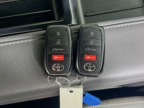 Used 2025 Toyota Tundra SR5 w/ SR5 Convenience Package AWD/4WD image 33