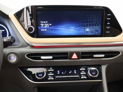 Used 2022 Hyundai Sonata Limited w/ Cargo Package FWD image 10