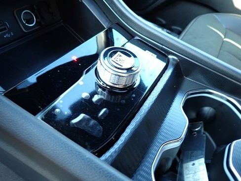 New 2025 Jeep Grand Cherokee Altitude image 17