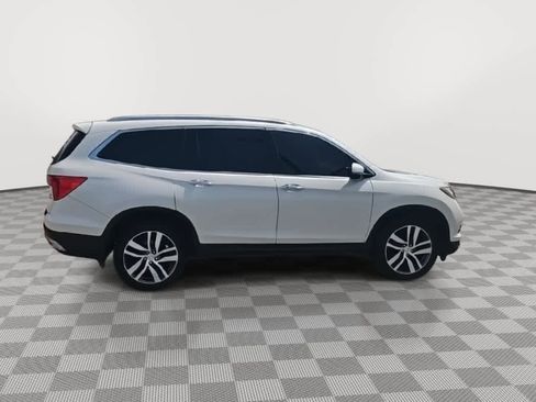 Used 2017 Honda Pilot Elite image 9